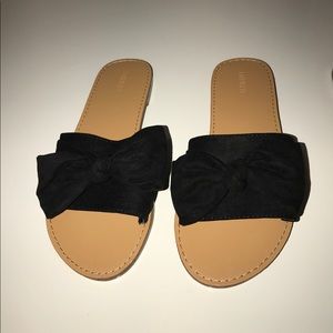 Brand new Forever 21 black bow slide